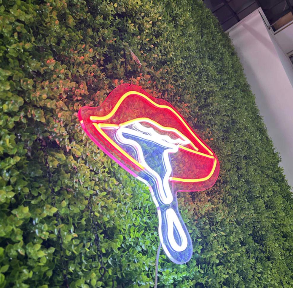 Drop lips neon sign